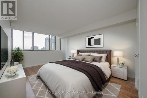 604 - 200 Robert Speck Parkway, Mississauga, ON - Indoor Photo Showing Bedroom