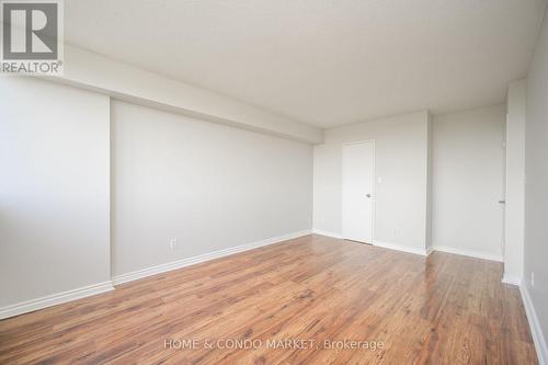 604 - 200 Robert Speck Parkway, Mississauga, ON - Indoor Photo Showing Other Room