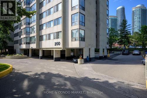 604 - 200 Robert Speck Parkway, Mississauga, ON - Outdoor With Facade