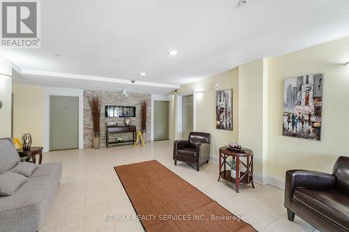 2208 - 6 Dayspring Circle, Brampton, ON - Indoor Photo Showing Living Room