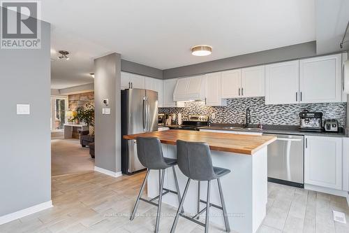 656 Julia Avenue, Burlington, ON - Indoor Photo Showing Kitchen With Stainless Steel Kitchen With Upgraded Kitchen