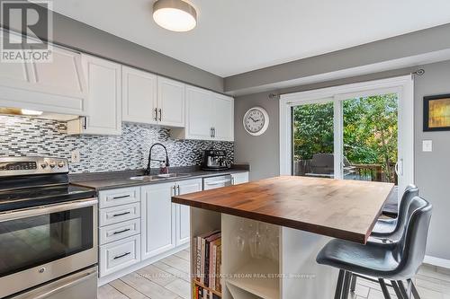 656 Julia Avenue, Burlington, ON - Indoor Photo Showing Kitchen With Stainless Steel Kitchen