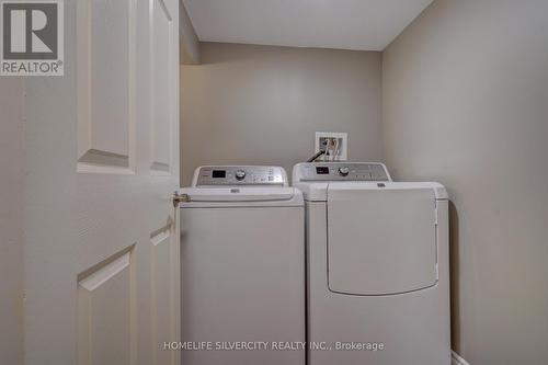 4060 Thomas Alton Boulevard, Burlington, ON - Indoor Photo Showing Laundry Room