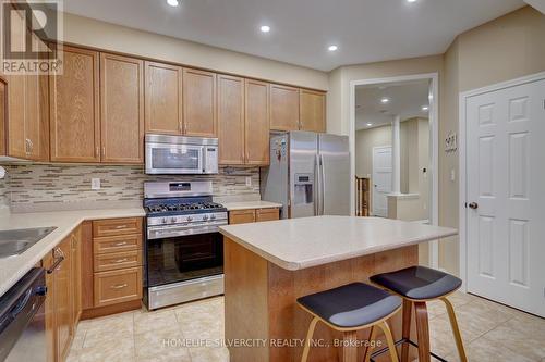 4060 Thomas Alton Boulevard, Burlington, ON - Indoor Photo Showing Kitchen