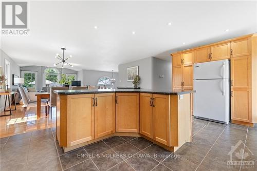 46 Kimberly Avenue, North Grenville, ON - Indoor Photo Showing Kitchen