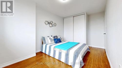 299A - 165 Cherokee Boulevard, Toronto, ON - Indoor Photo Showing Bedroom