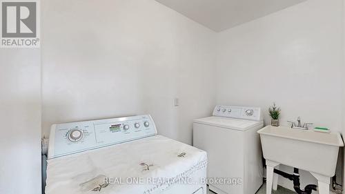 299A - 165 Cherokee Boulevard, Toronto, ON - Indoor Photo Showing Laundry Room