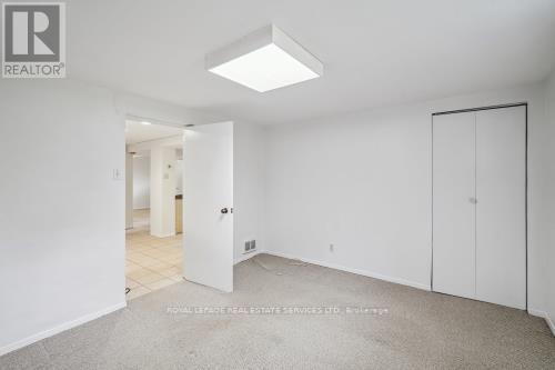 32 Dallyn Crescent, Toronto, ON - Indoor Photo Showing Other Room