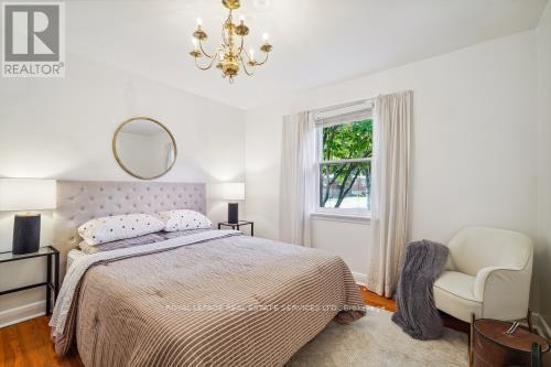 32 Dallyn Crescent, Toronto, ON - Indoor Photo Showing Bedroom