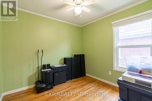 4584 Sixth Avenue, Niagara Falls, ON - Indoor