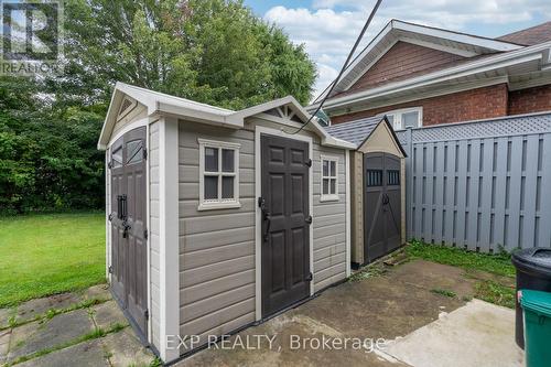 4584 Sixth Avenue, Niagara Falls, ON - Outdoor