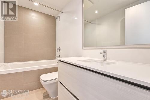 4111 6098 Station Street, Burnaby, BC - Indoor Photo Showing Bathroom