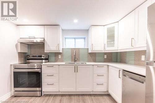 191 East 25Th Street, Hamilton, ON - Indoor Photo Showing Kitchen