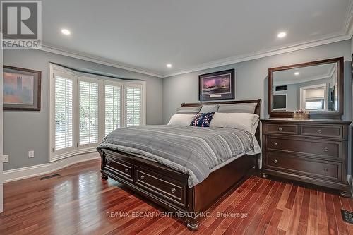 2428 Lakeshore Road, Burlington, ON - Indoor Photo Showing Bedroom