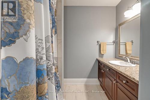 2428 Lakeshore Road, Burlington, ON - Indoor Photo Showing Bathroom