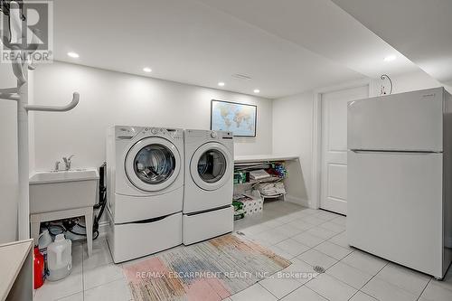 2428 Lakeshore Road, Burlington, ON - Indoor Photo Showing Laundry Room