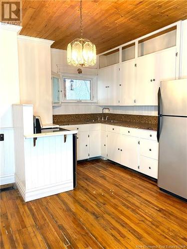 49 Elmwood Drive, Moncton, NB - Indoor Photo Showing Kitchen