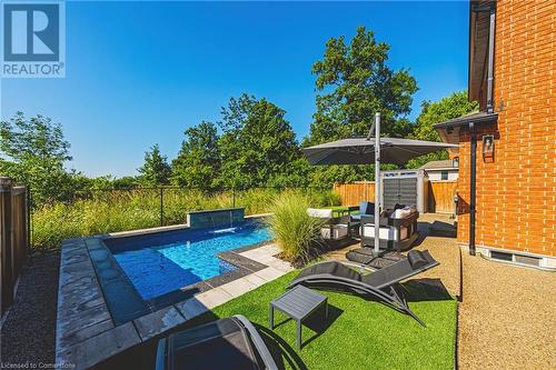 14 Dolphin Place, Hamilton, ON - Outdoor With In Ground Pool With Backyard