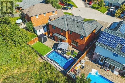 14 Dolphin Place, Hamilton, ON - Outdoor With In Ground Pool