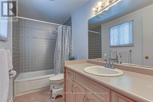 136 Ardsley Crescent, London, ON - Indoor Photo Showing Bathroom