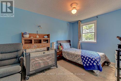 136 Ardsley Crescent, London, ON - Indoor Photo Showing Bedroom