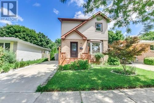 136 Ardsley Crescent, London, ON - Outdoor With Facade