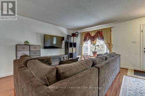 136 Ardsley Crescent, London, ON - Indoor Photo Showing Living Room