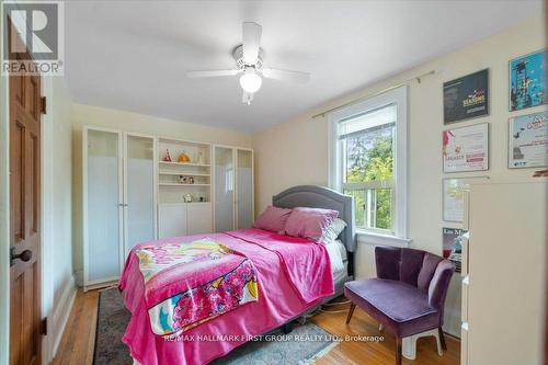 54 Arlington Avenue, Oshawa (O'Neill), ON - Indoor Photo Showing Bedroom