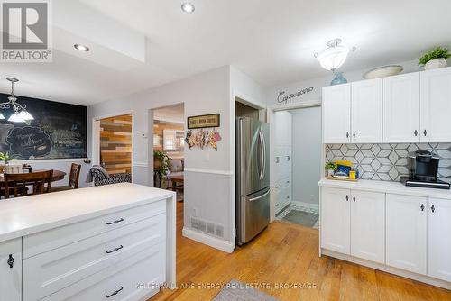 6 Soper Court, Clarington (Bowmanville), ON - Indoor Photo Showing Kitchen