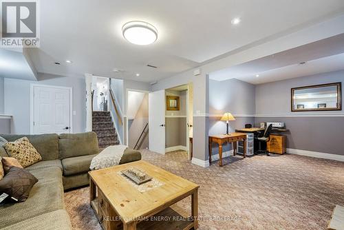 6 Soper Court, Clarington (Bowmanville), ON - Indoor Photo Showing Living Room