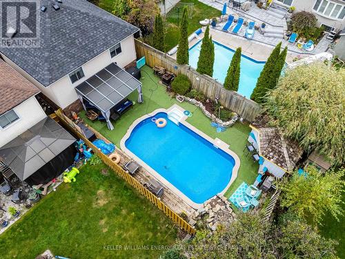 6 Soper Court, Clarington (Bowmanville), ON - Outdoor With In Ground Pool