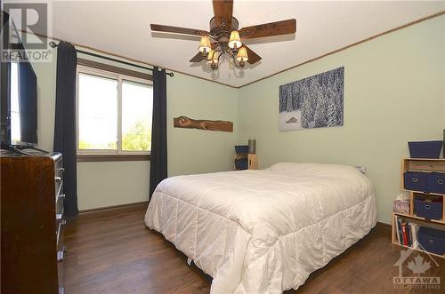 3714 Louiseize Road, Ottawa, ON - Indoor Photo Showing Bedroom