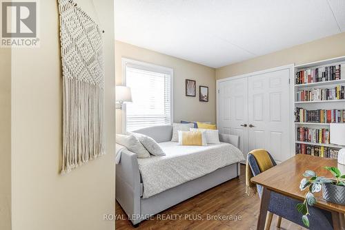 201 - 2030 Cleaver Avenue, Burlington, ON - Indoor Photo Showing Bedroom