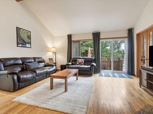 Salon - 32 Ch. Connor S., Cantley, QC - Indoor Photo Showing Living Room