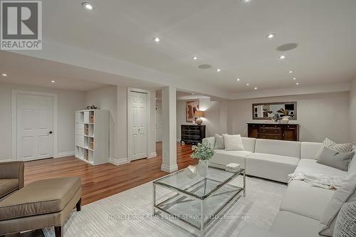 1473 Thistledown Road, Oakville, ON - Indoor Photo Showing Living Room