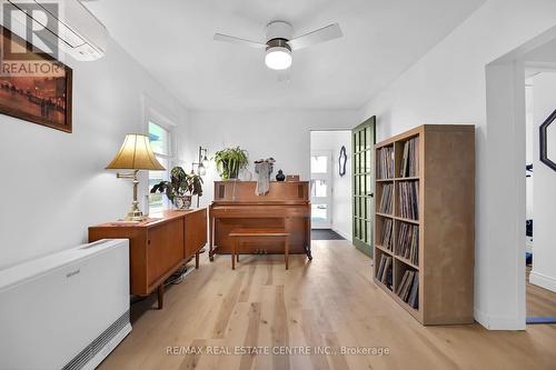 64 Argyle Avenue, Hamilton, ON - Indoor Photo Showing Other Room