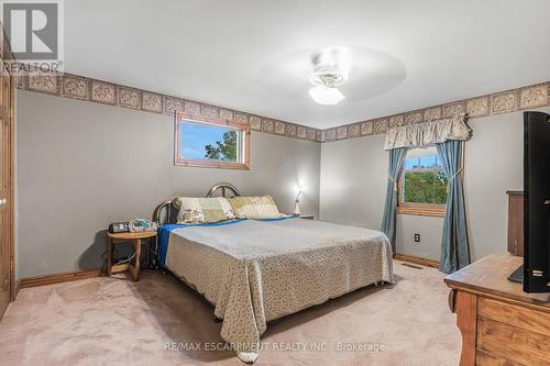 9419 2 Concession, West Lincoln, ON - Indoor Photo Showing Bedroom