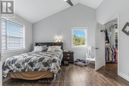 9419 2 Concession, West Lincoln, ON - Indoor Photo Showing Bedroom