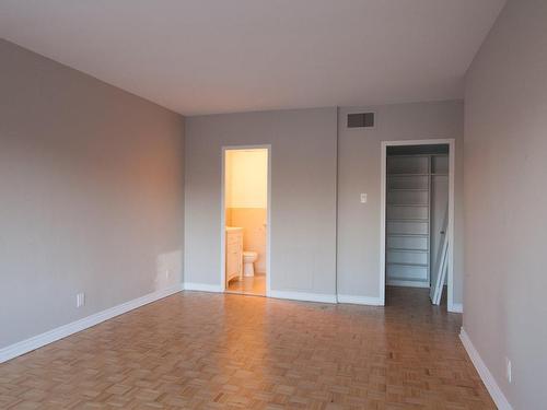 Master bedroom - 603-4555 Av. Bonavista, Montréal (Côte-Des-Neiges/Notre-Dame-De-Grâce), QC - Indoor Photo Showing Other Room