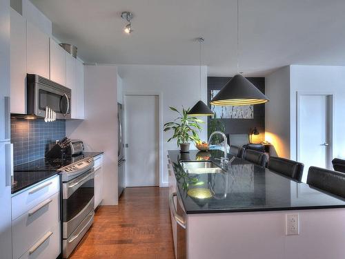 Kitchen - 114-750 32E Avenue, Montréal (Lachine), QC - Indoor Photo Showing Kitchen With Upgraded Kitchen