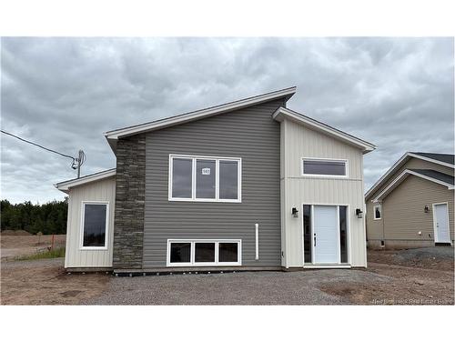 107 Macintosh Blvd, Moncton, NB 