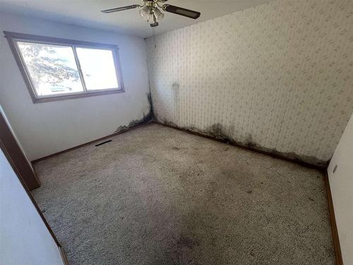 720 James Street S, Thunder Bay, ON - Indoor Photo Showing Other Room