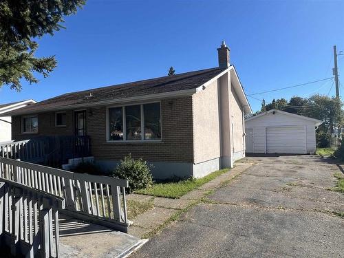 720 James Street S, Thunder Bay, ON - Outdoor With Exterior