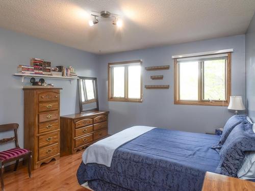 199 Valley Street, Thunder Bay, ON - Indoor Photo Showing Bedroom