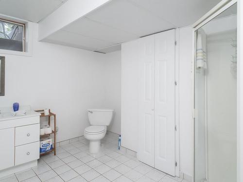 199 Valley Street, Thunder Bay, ON - Indoor Photo Showing Bathroom