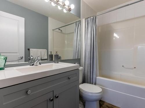 57-2046 Robson Place, Kamloops, BC - Indoor Photo Showing Bathroom