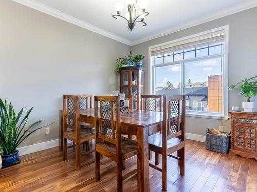 57-2046 Robson Place, Kamloops, BC - Indoor Photo Showing Dining Room