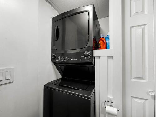 8844 Davis Hill Rd, Chase, BC - Indoor Photo Showing Laundry Room