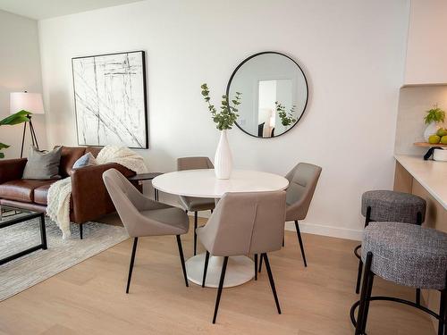 509-1100 Yates St, Victoria, BC - Indoor Photo Showing Dining Room