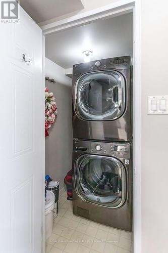 508 - 25 Fairview Road W, Mississauga, ON - Indoor Photo Showing Laundry Room